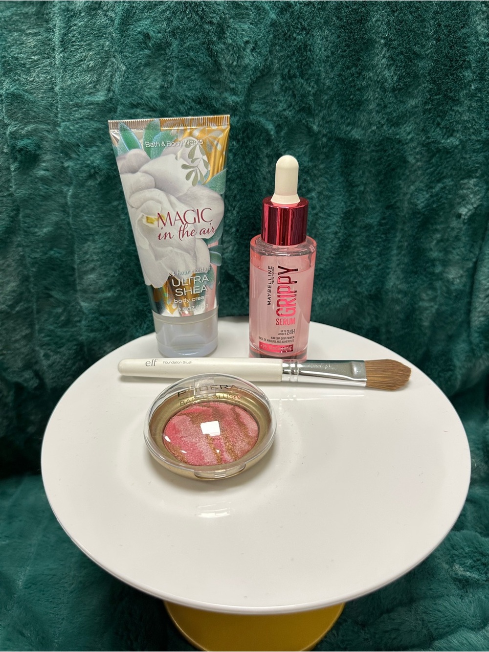 Maybelline Dewy Pink Drip Serum Highlighter